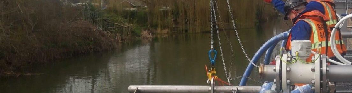 Rotorflush self-cleaning Eel screen on a raw water intake