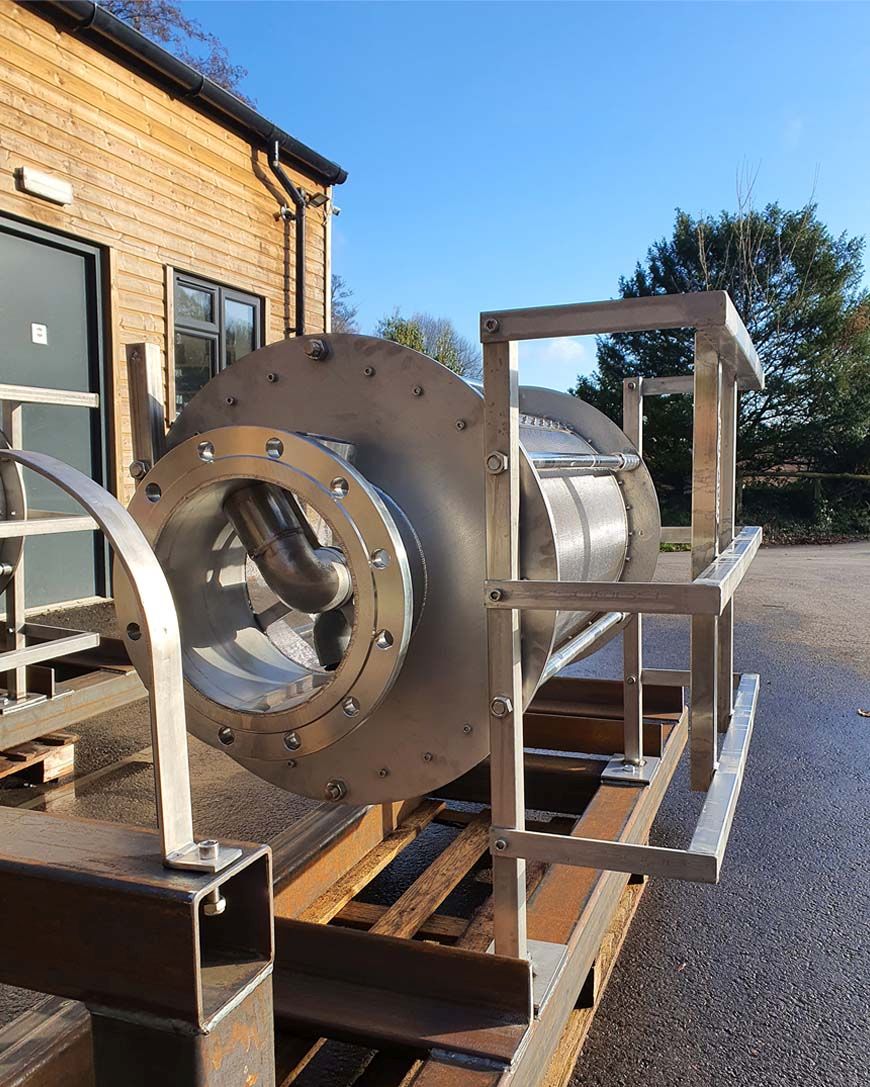 Large volume filter on a skid